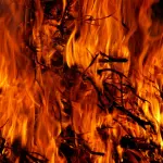 Incendio a Vesima, area interdetta tra ristorante e stabilimento balneare