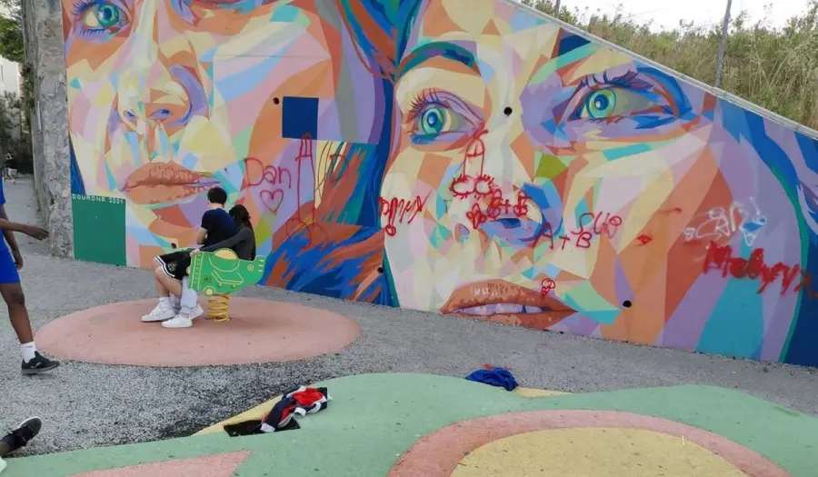 Genova, imbrattato il murale della Radura della Memoria