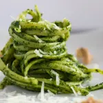 Pesto Genovese DOP: mortaio e varianti regionali