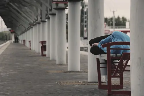 Genova avvia la prima rilevazione nazionale sulle persone senza dimora: oltre 310 volontari in campo