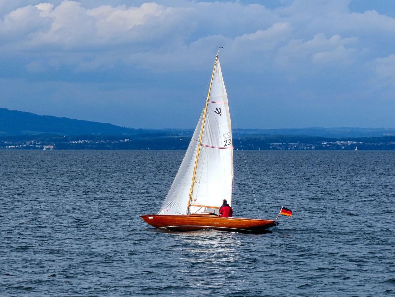“The Ocean Race”, a Genova il Summit: Bucci rilancia la sfida ligure tra sviluppo, ambiente e blue economy